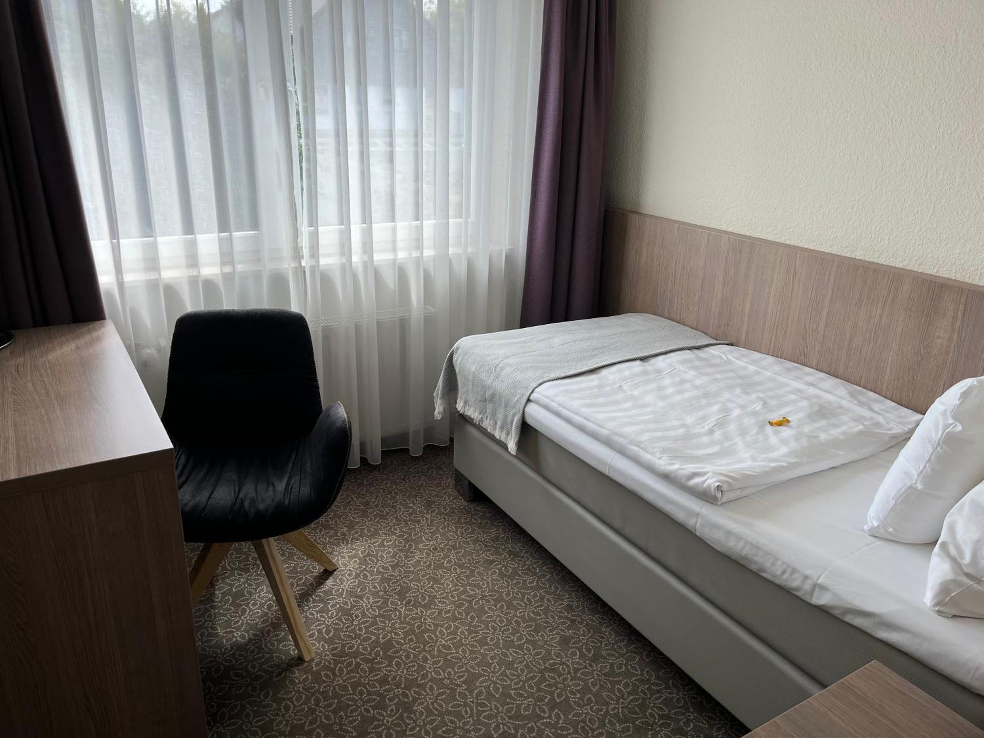 Hotel Zum Ritter Seligenstadt Zewnętrze zdjęcie